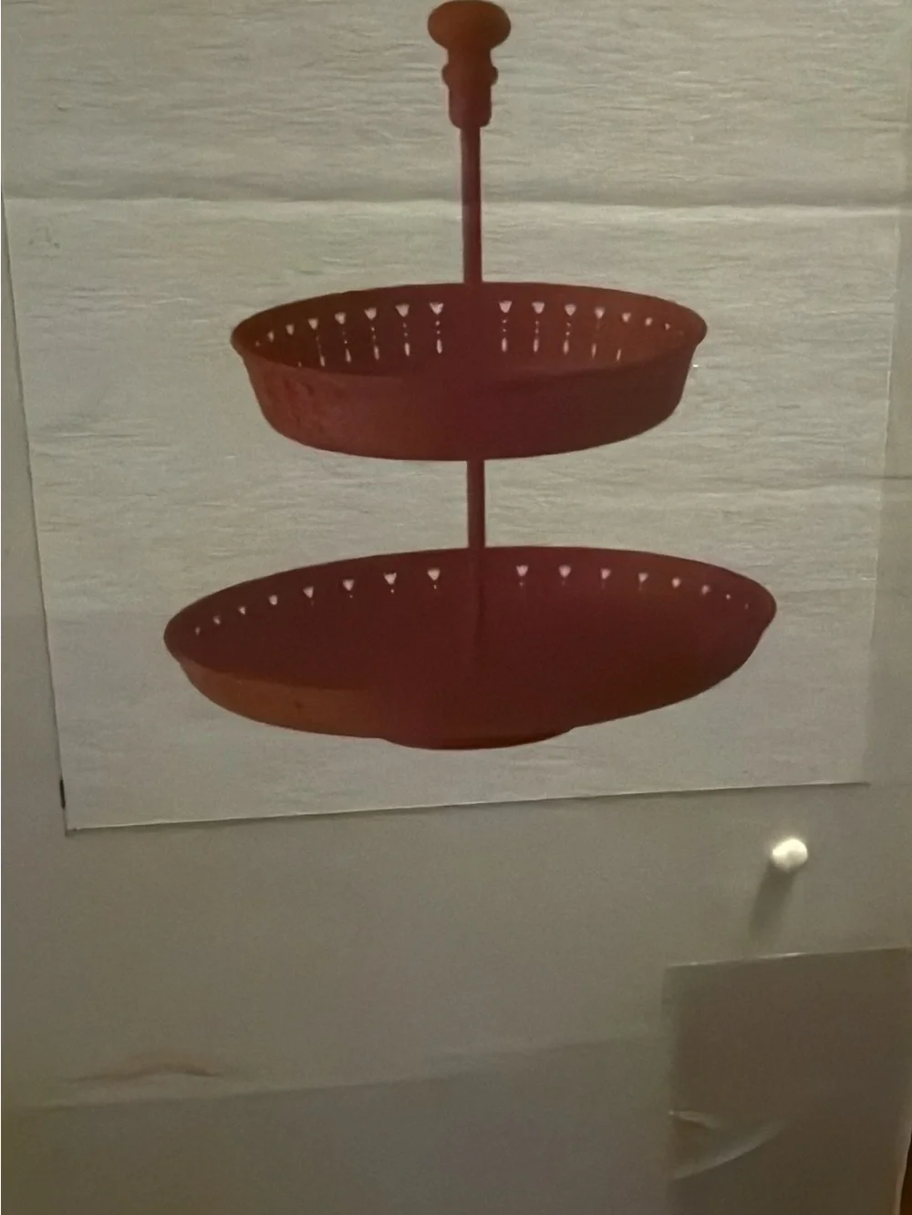 Two-Tier Red Metal Serving Stand hermosa frutera de metal dos pisos